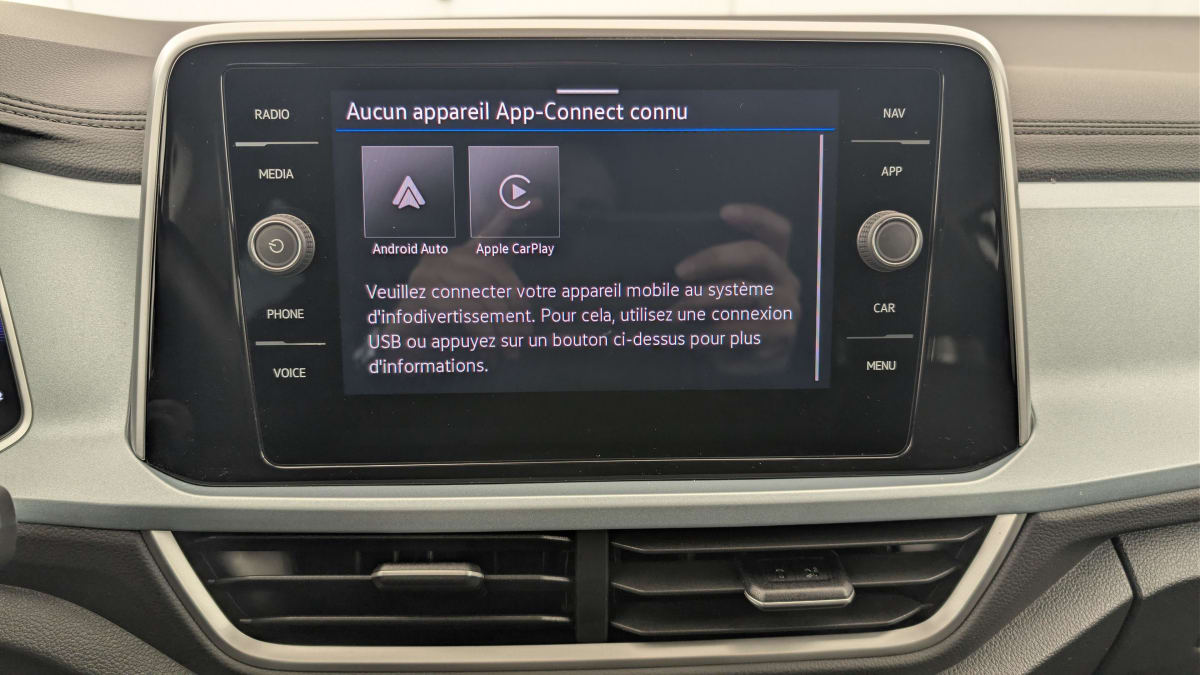 Volkswagen T-Roc - Image 18