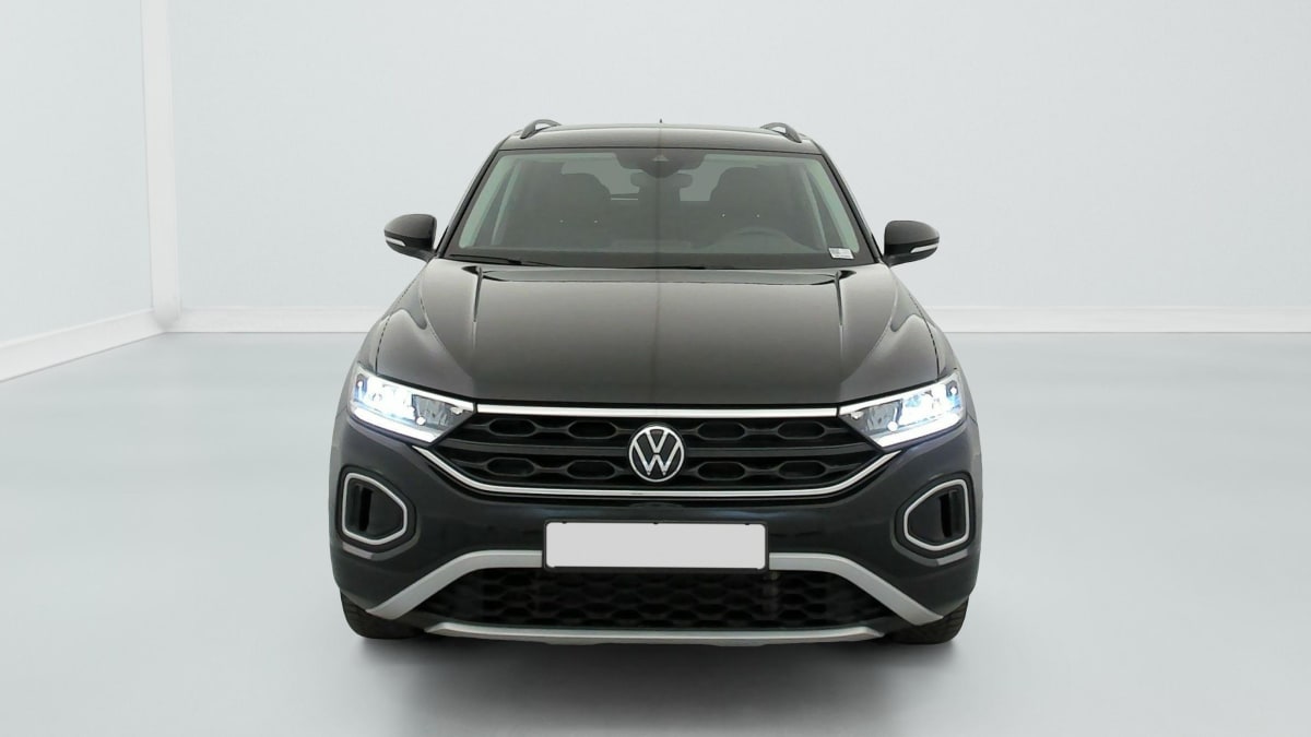 Volkswagen T-Roc - Image 2