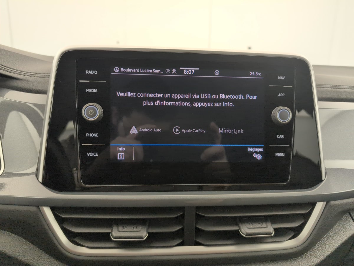 Volkswagen T-Roc - Image 21