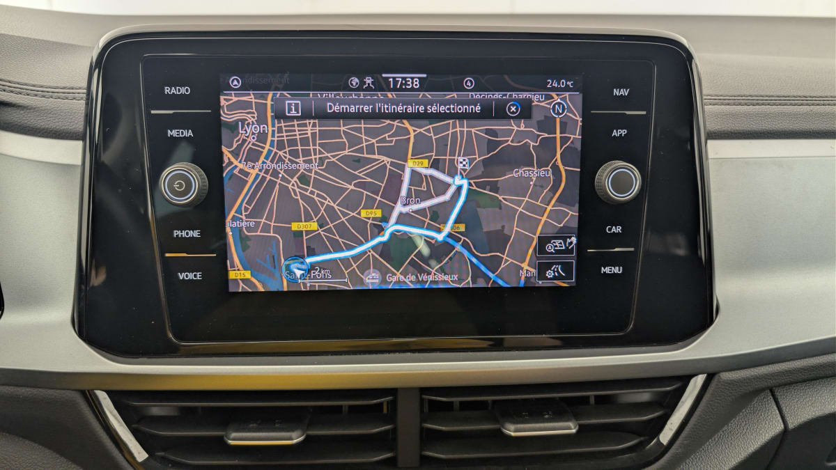 Volkswagen T-Roc - Image 19