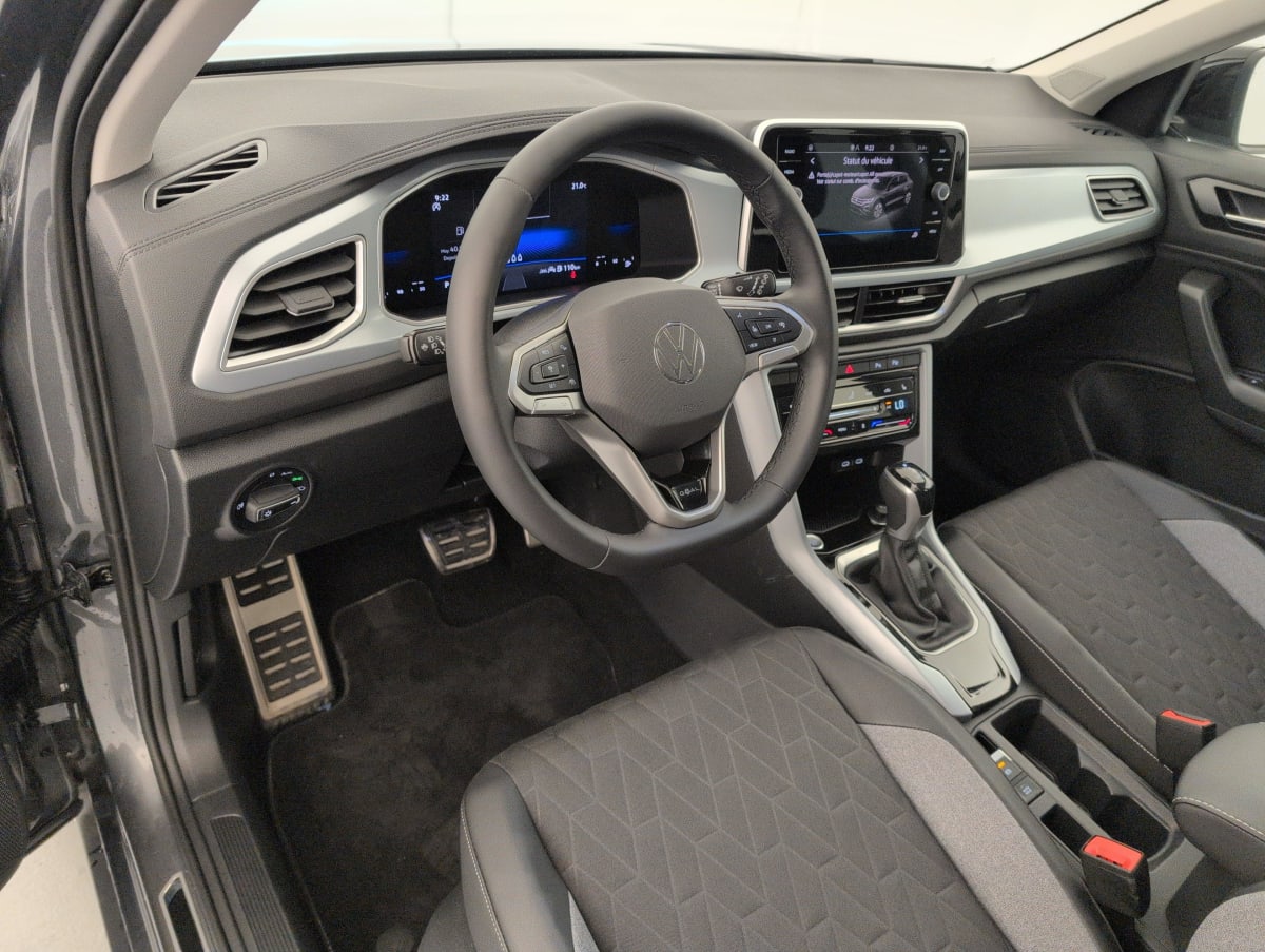 Volkswagen T-Roc - Image 15