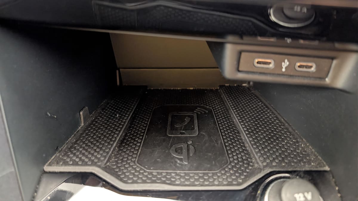 Volkswagen T-Roc - Image 21