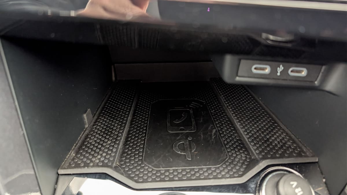 Volkswagen T-Roc - Image 21