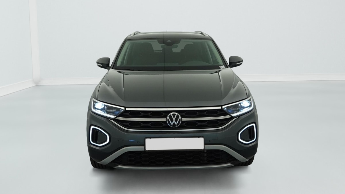 Volkswagen T-Roc - Image 2