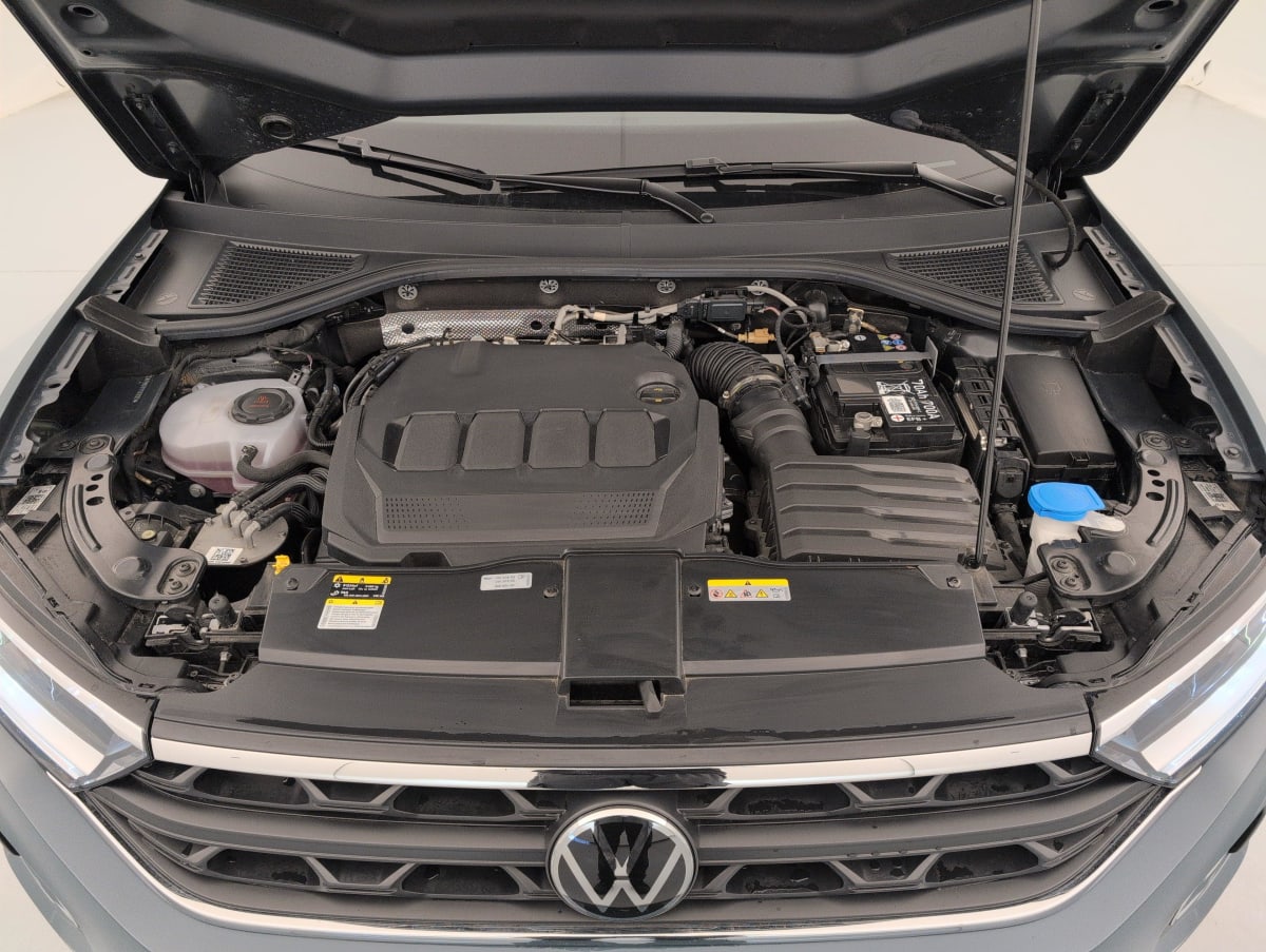 Volkswagen T-Roc - Image 21