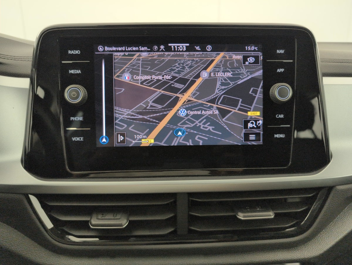 Volkswagen T-Roc - Image 19