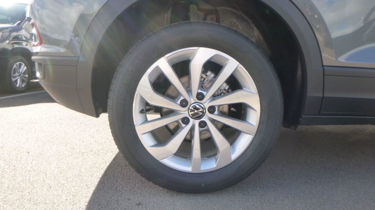 Volkswagen T-Roc - Image 8