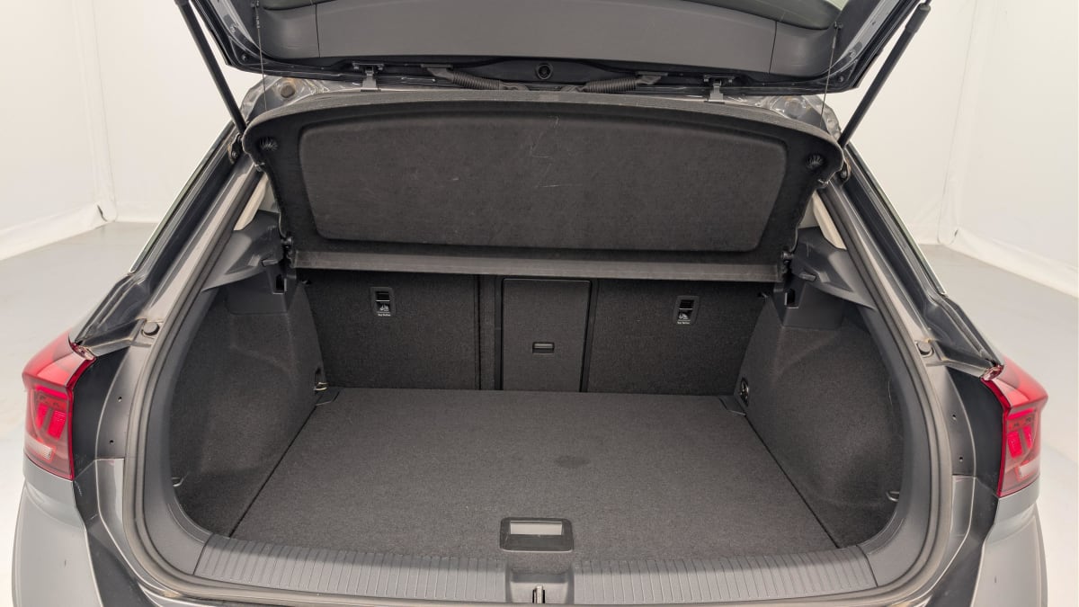 Volkswagen T-Roc - Image 11