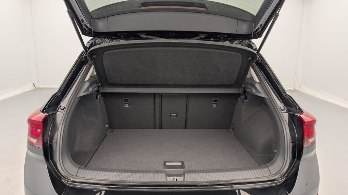 Volkswagen T-Roc - Image 11
