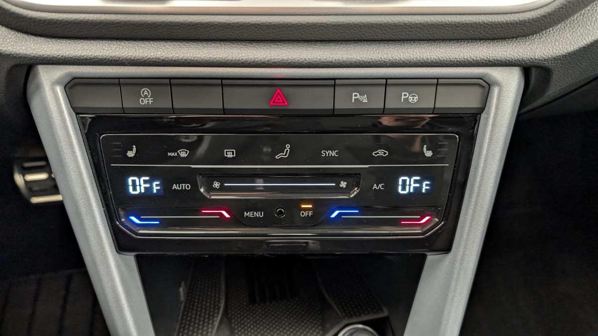 Volkswagen T-Roc - Image 20