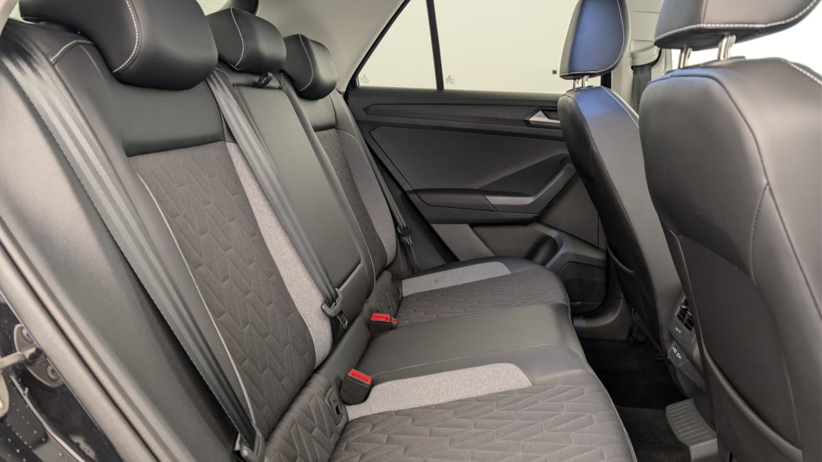 Volkswagen T-Roc - Image 10