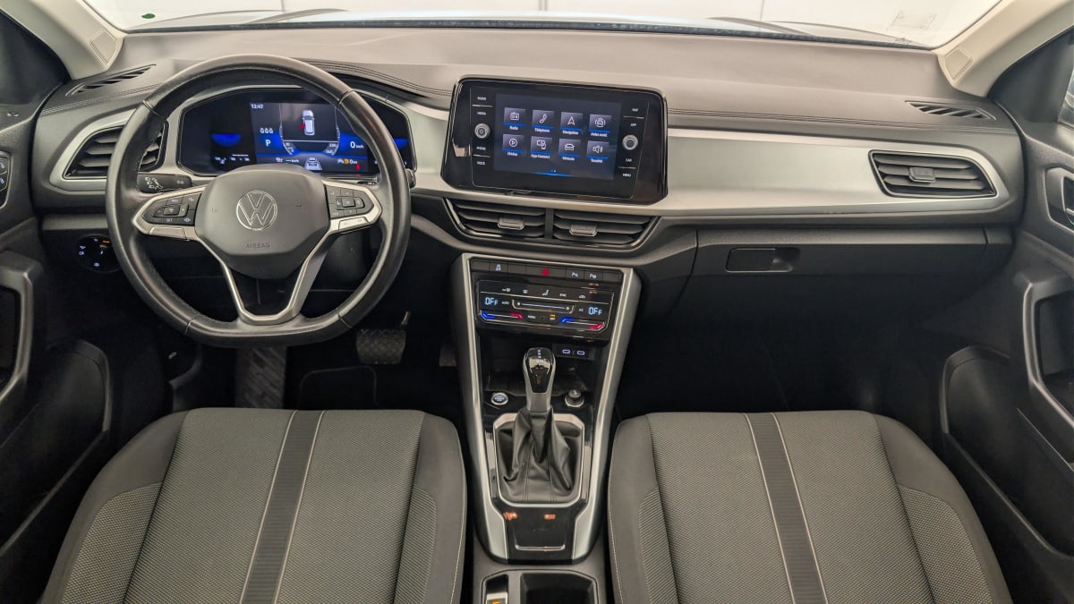 Volkswagen T-Roc - Image 13