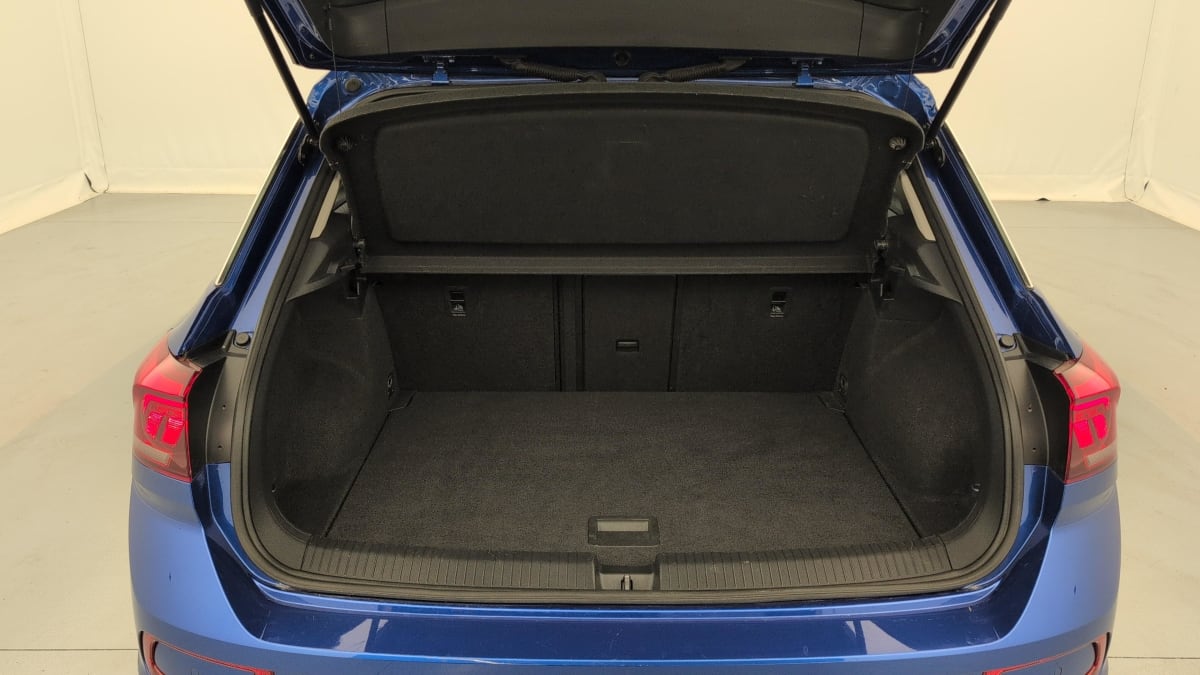 Volkswagen T-Roc - Image 18