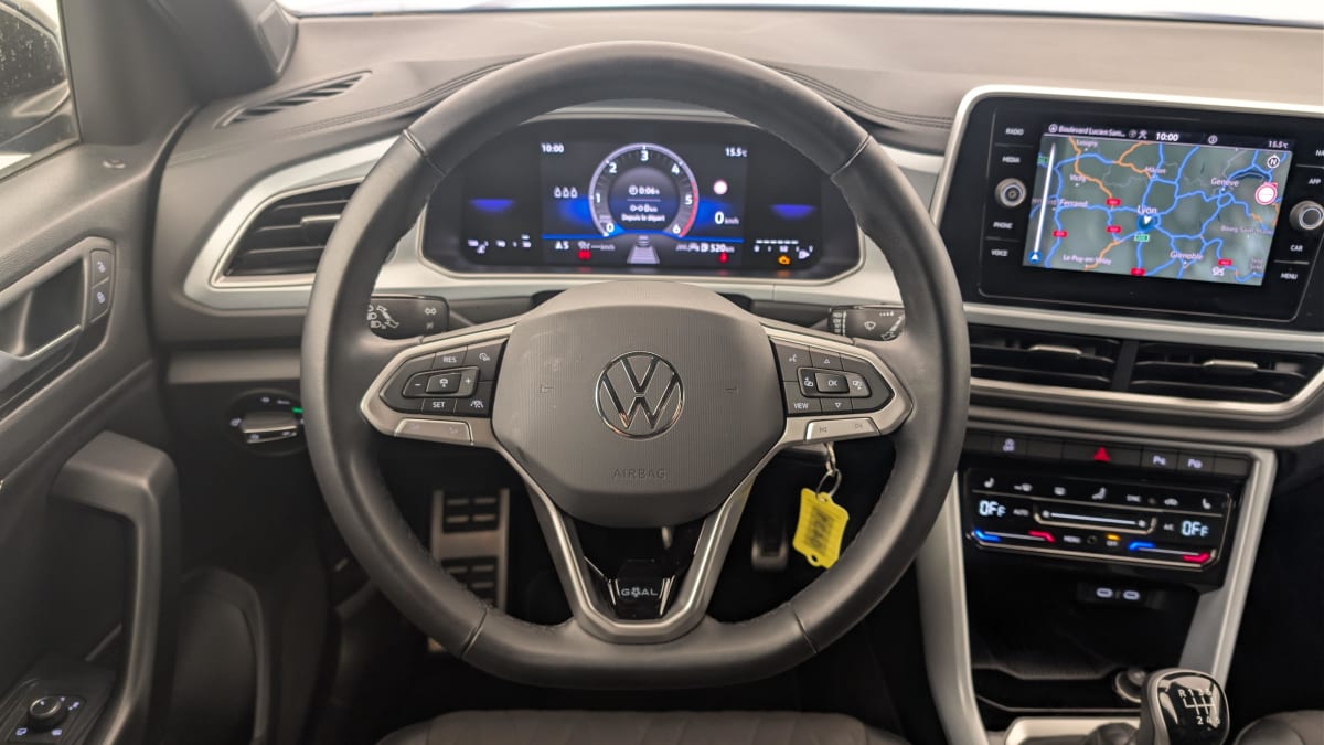 Volkswagen T-Roc - Image 14