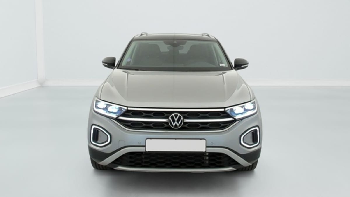 Volkswagen T-Roc - Image 2