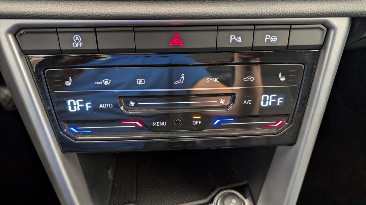 Volkswagen T-Roc - Image 19