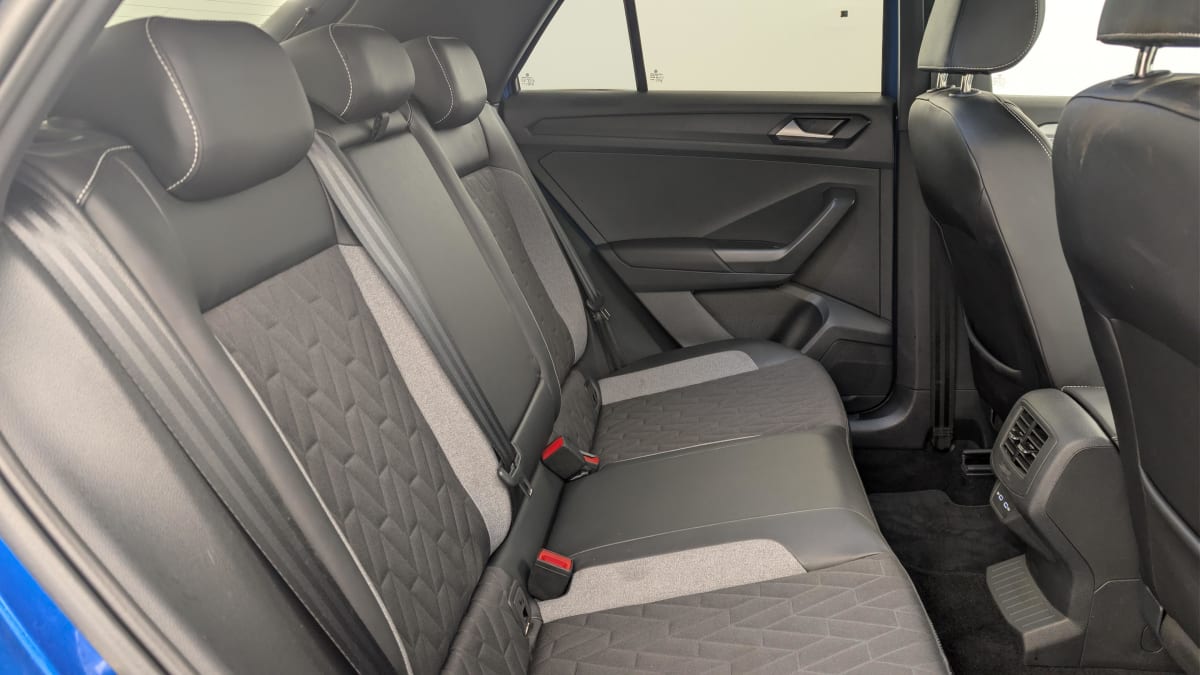 Volkswagen T-Roc - Image 10