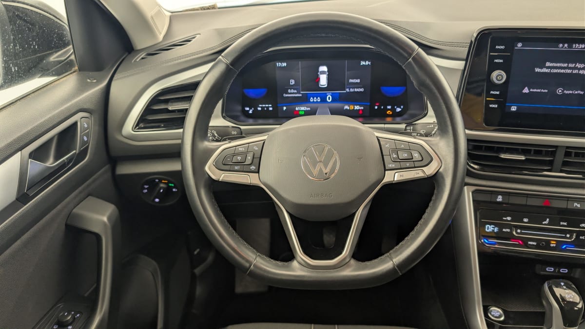Volkswagen T-Roc - Image 14