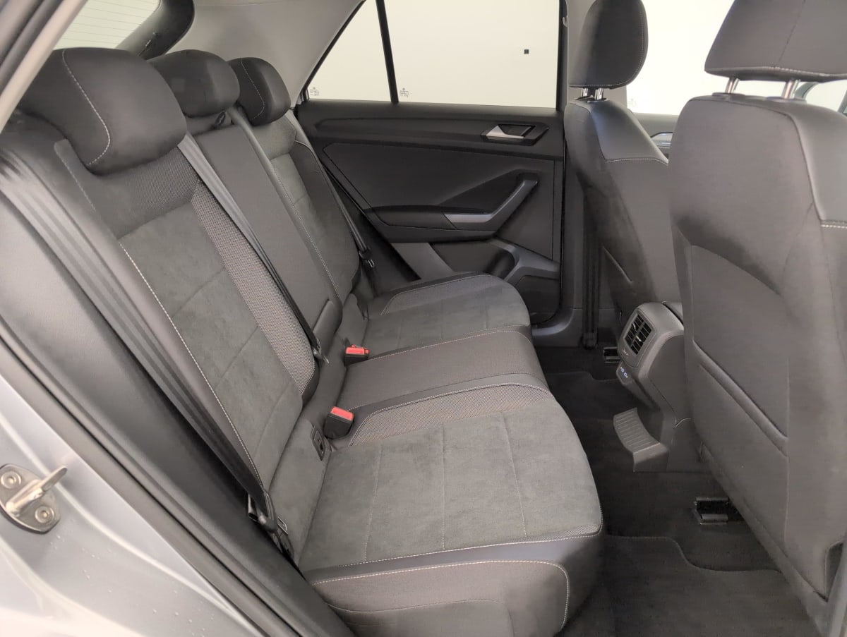 Volkswagen T-Roc - Image 10