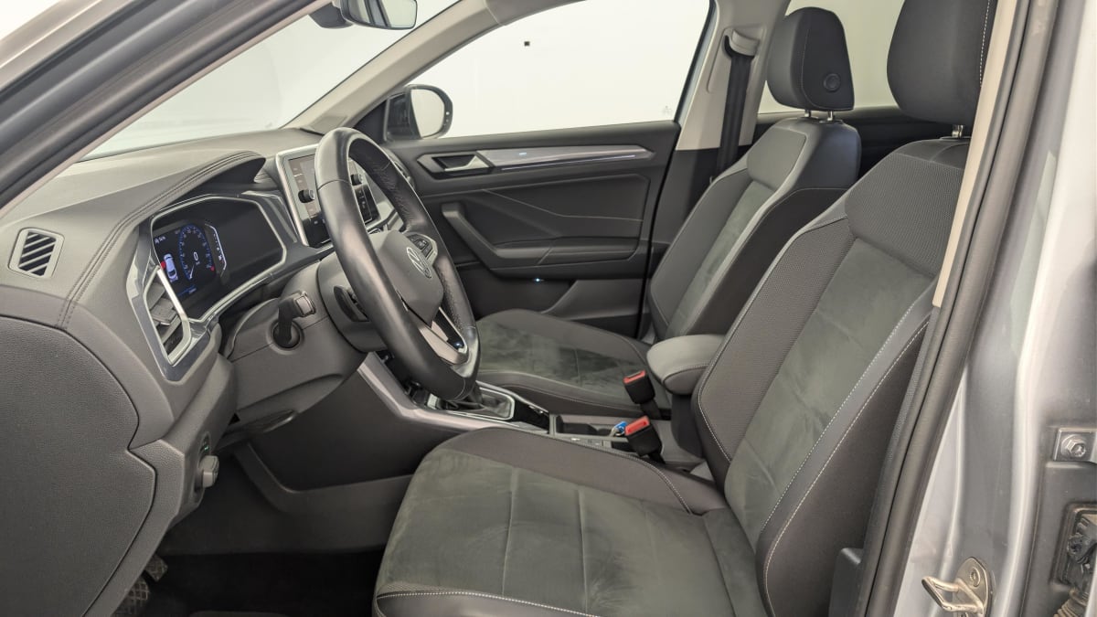 Volkswagen T-Roc - Image 16