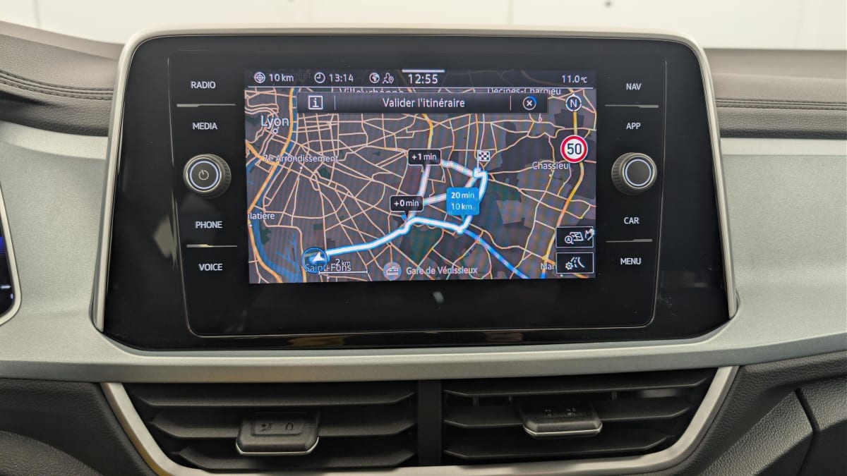 Volkswagen T-Roc - Image 19