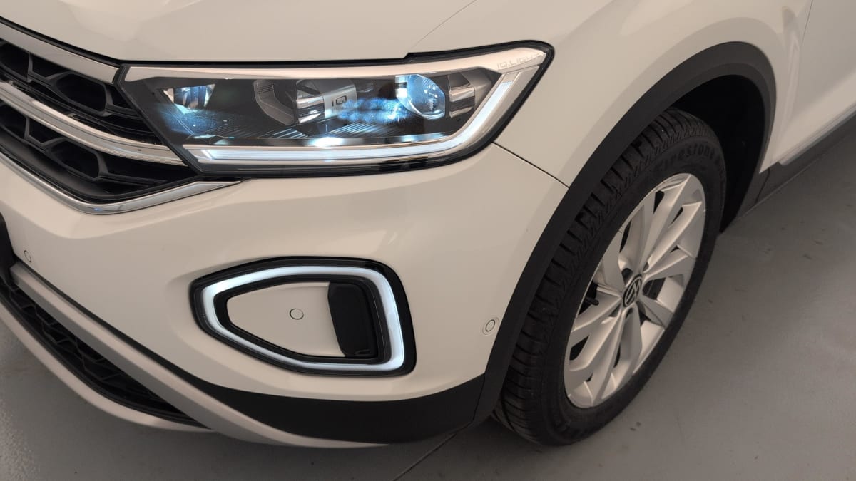 Volkswagen T-Roc - Image 24