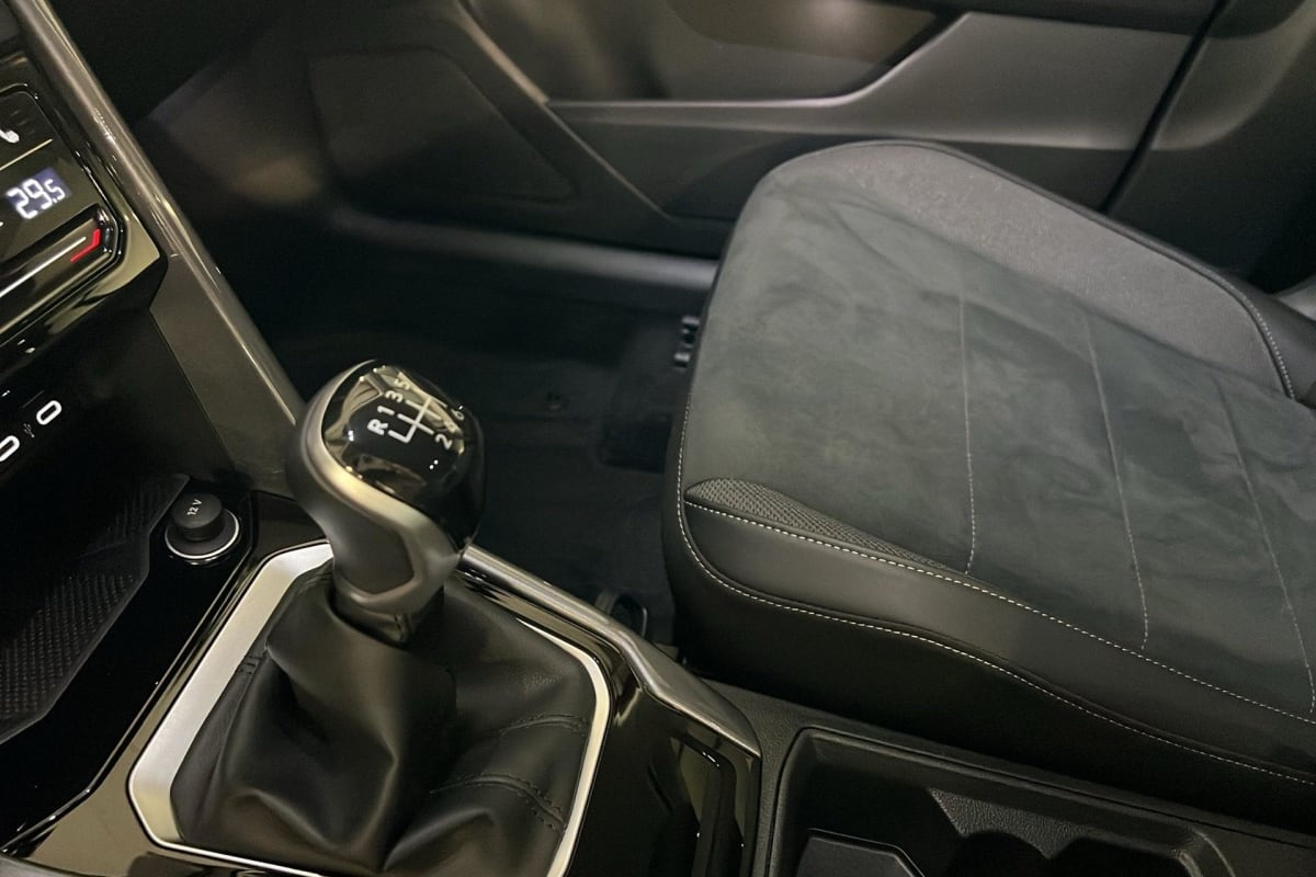 Volkswagen T-Roc - Image 16