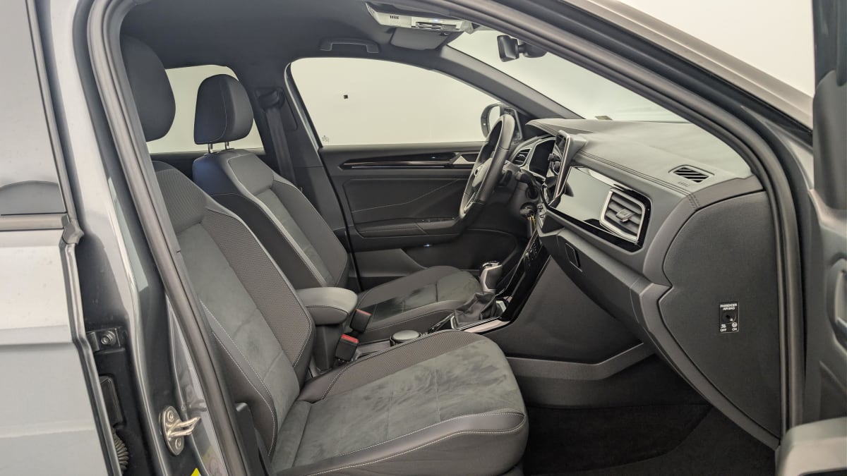 Volkswagen T-Roc - Image 9