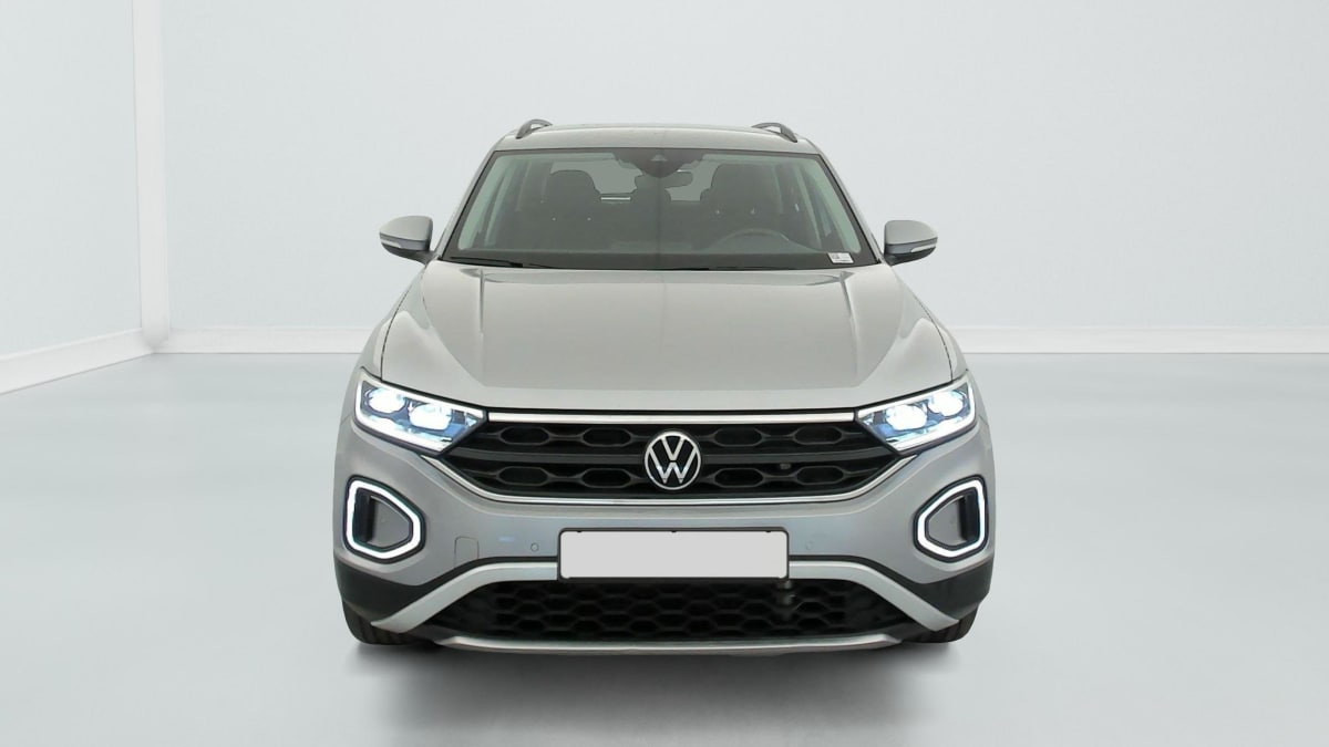 Volkswagen T-Roc - Image 2