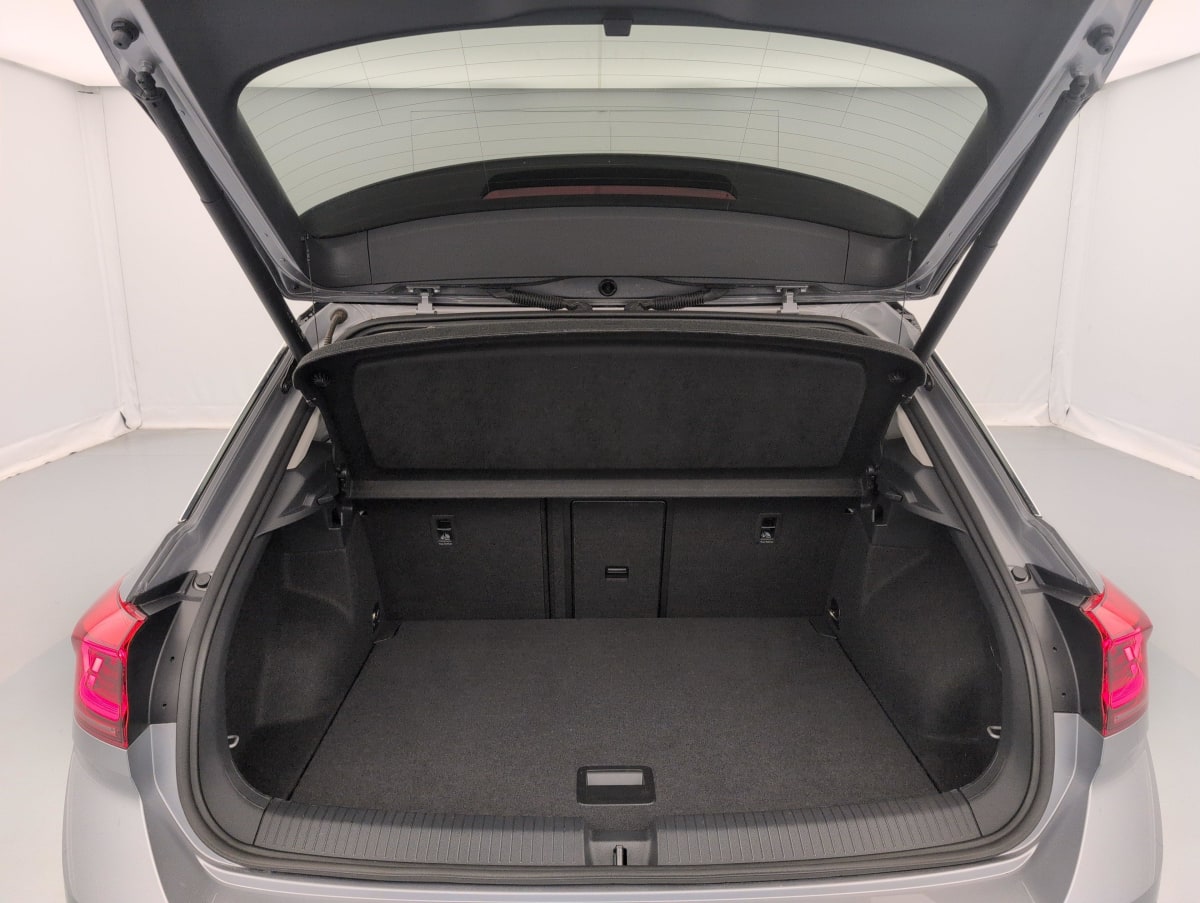 Volkswagen T-Roc - Image 10