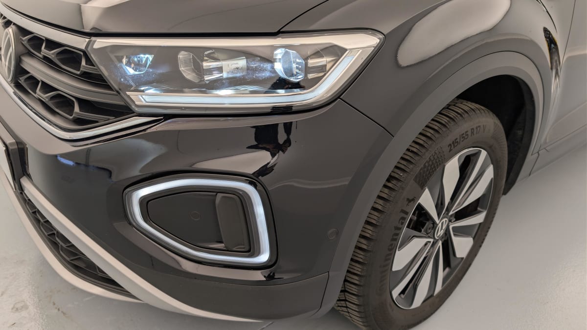 Volkswagen T-Roc - Image 22