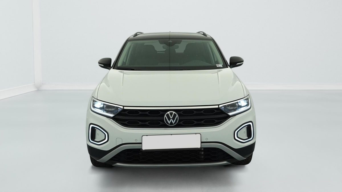 Volkswagen T-Roc - Image 2