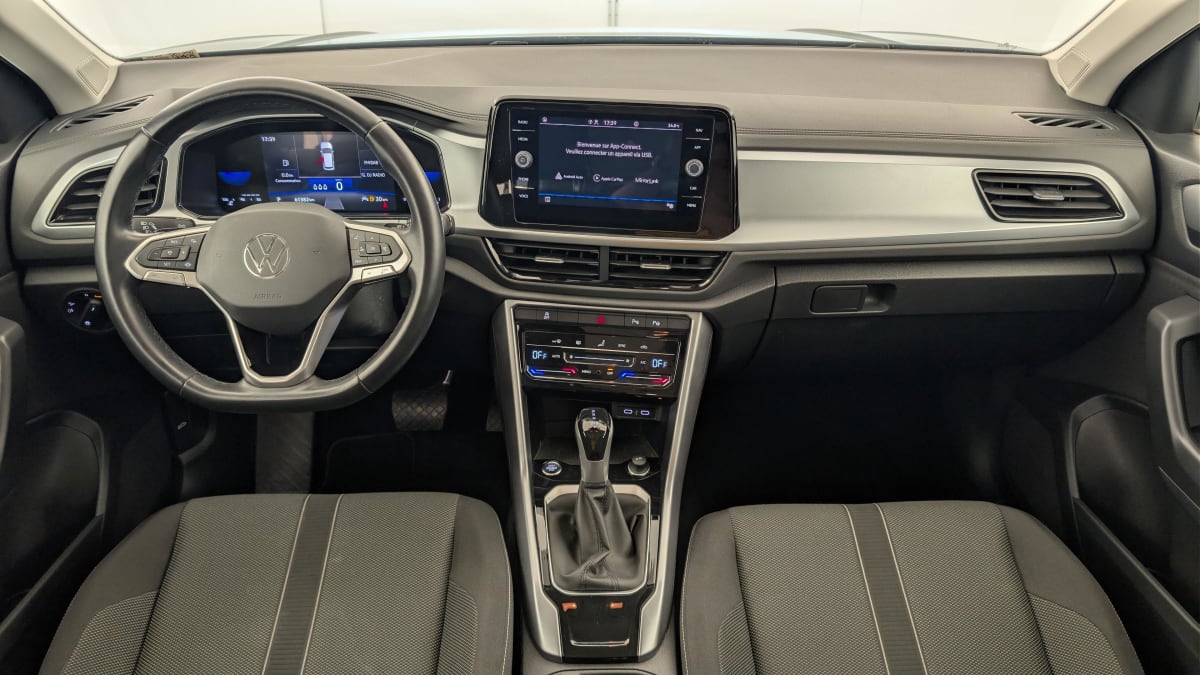 Volkswagen T-Roc - Image 13