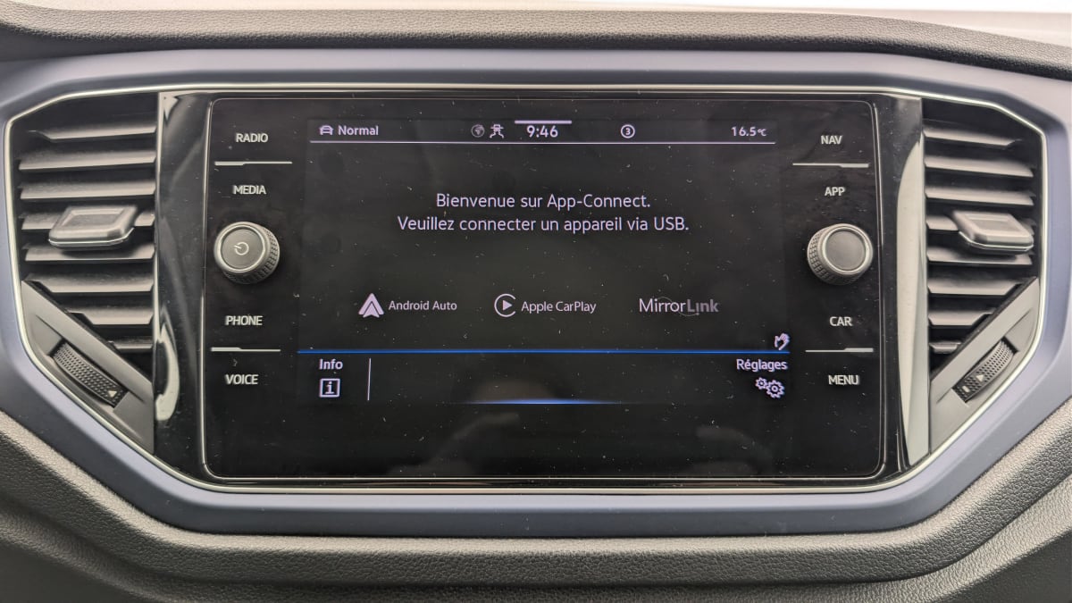 Volkswagen T-Roc - Image 19