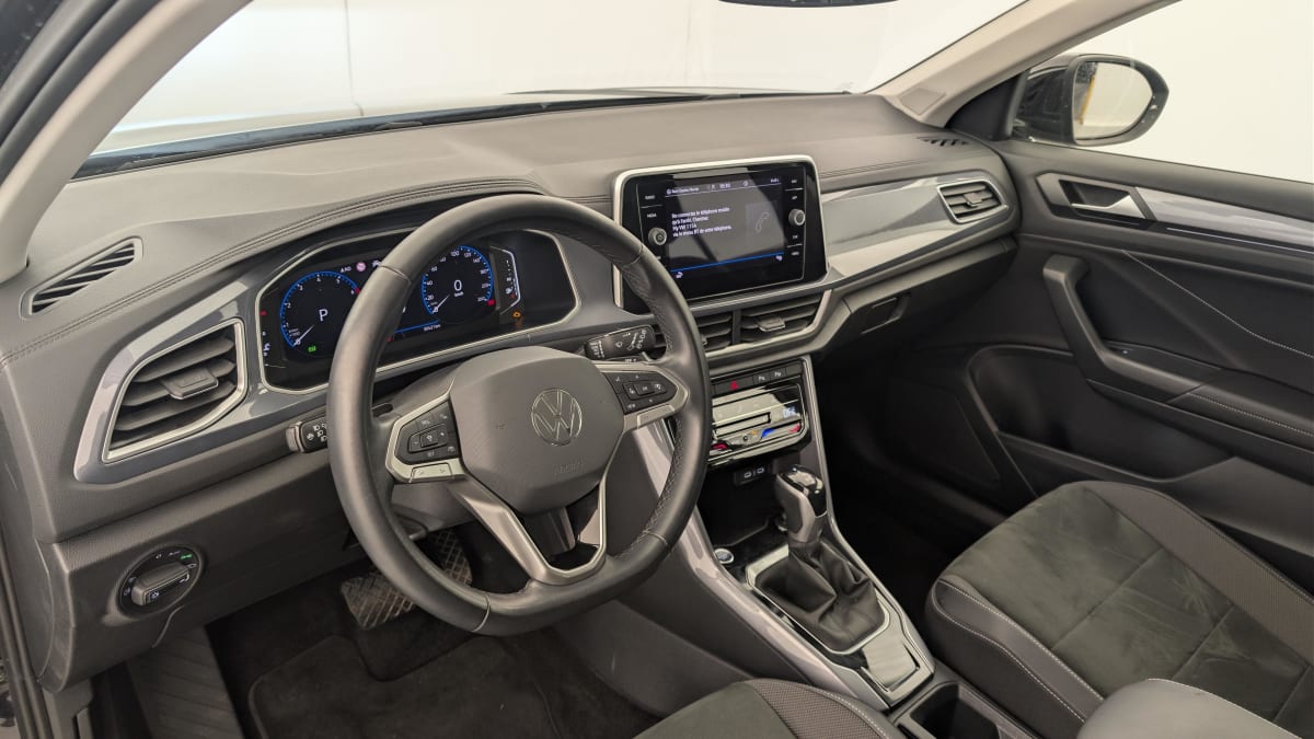 Volkswagen T-Roc - Image 15