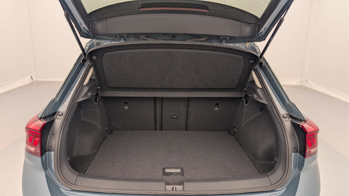 Volkswagen T-Roc - Image 11