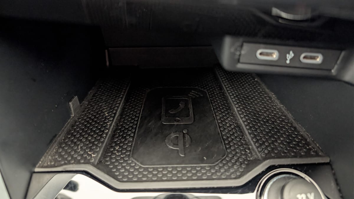 Volkswagen T-Roc - Image 20