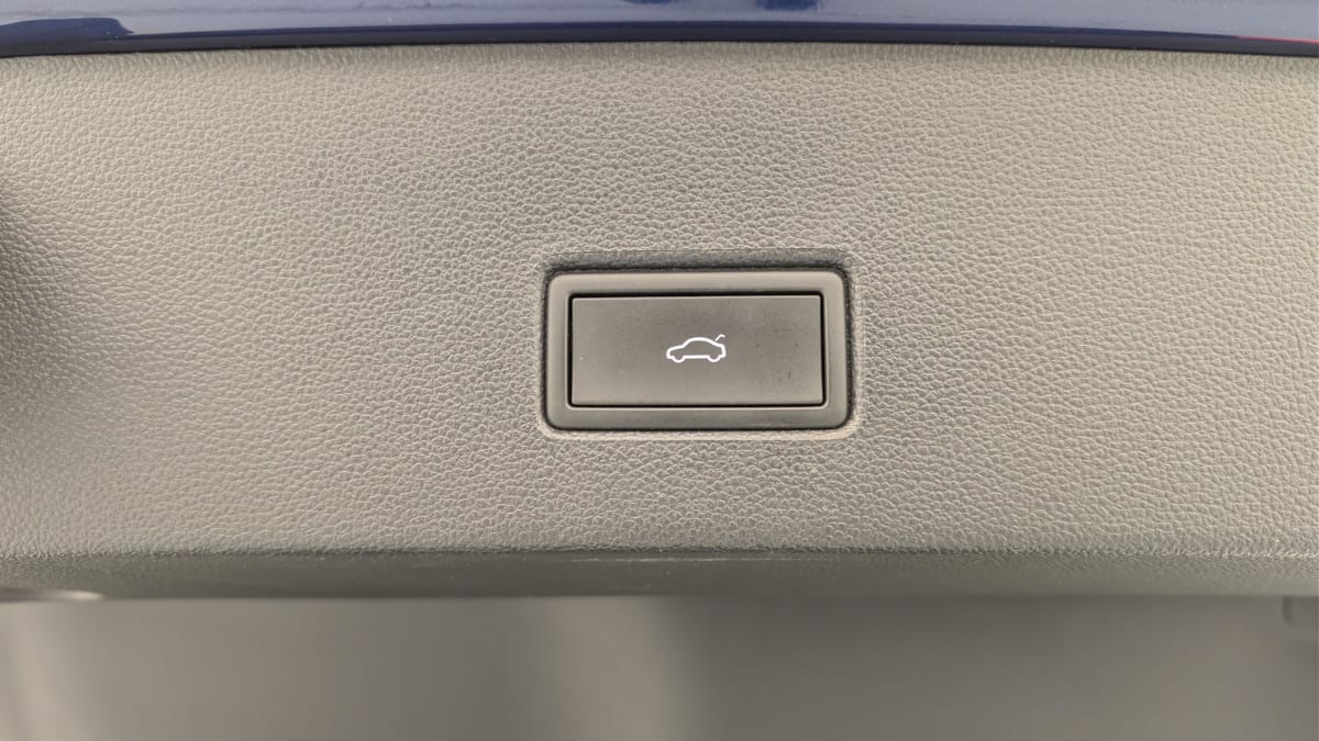 Volkswagen T-Roc - Image 21