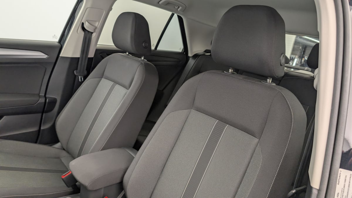 Volkswagen T-Roc - Image 16