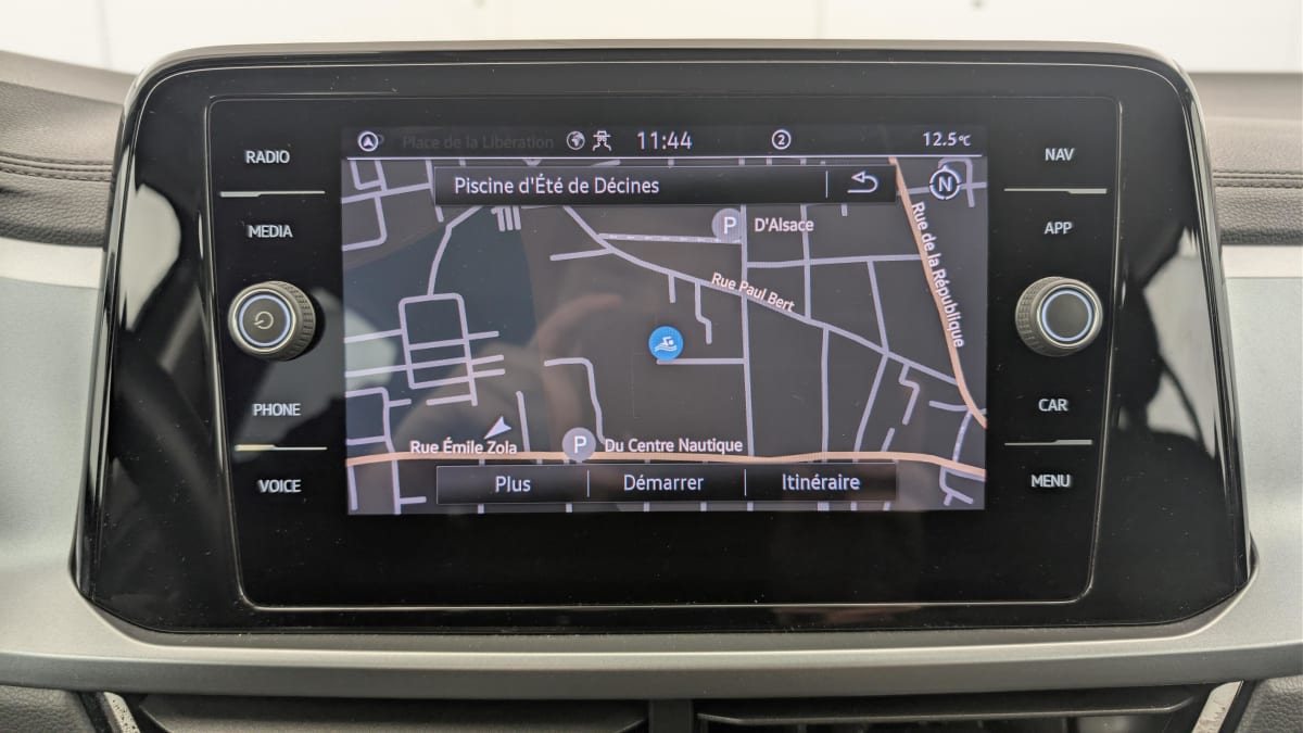Volkswagen T-Roc - Image 18