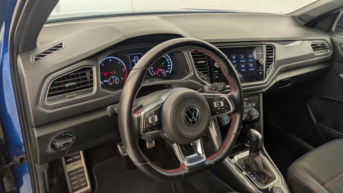 Volkswagen T-Roc - Image 15