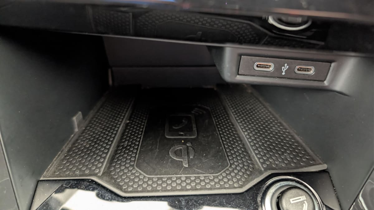 Volkswagen T-Roc - Image 20