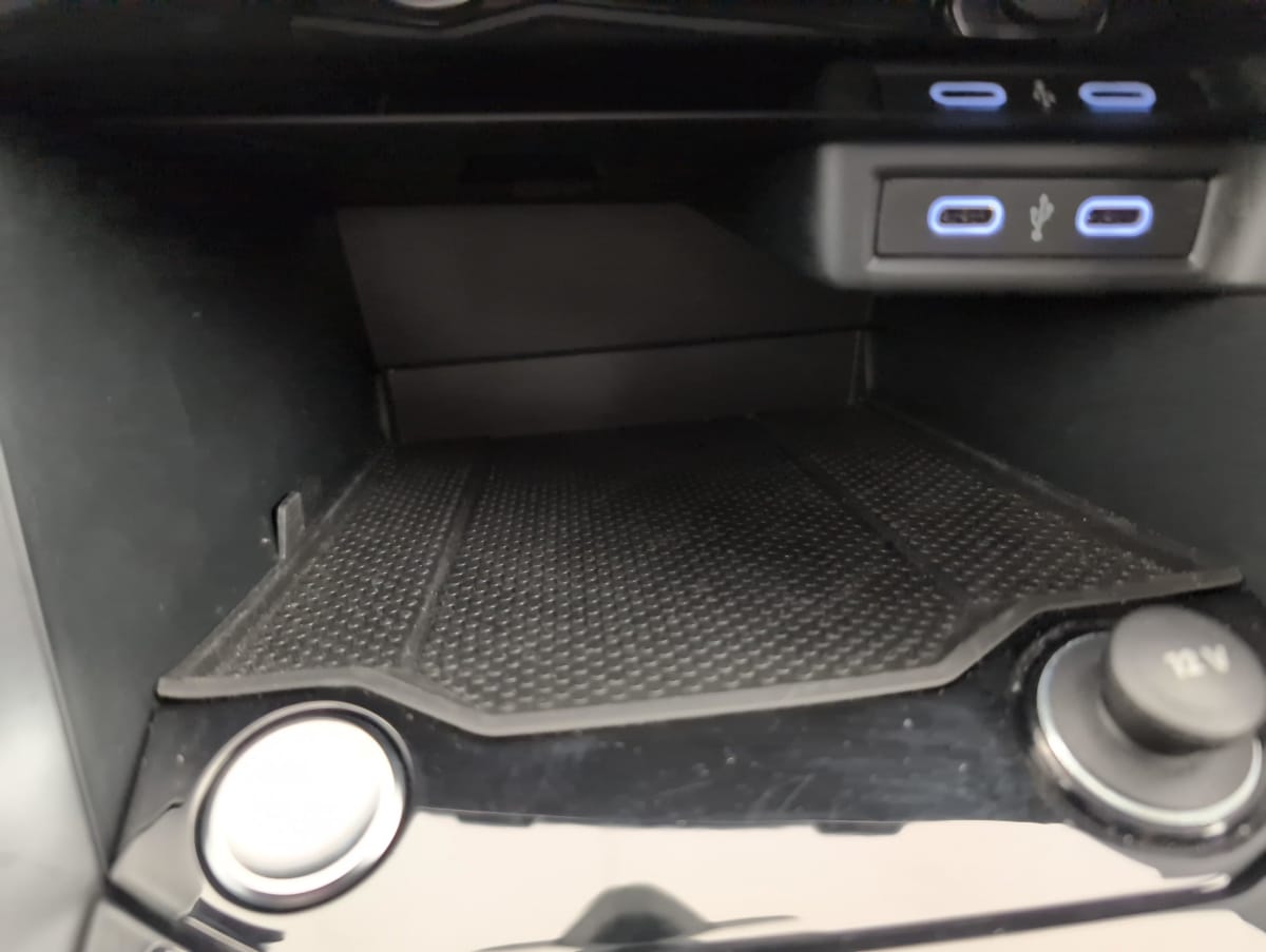 Volkswagen T-Roc - Image 21