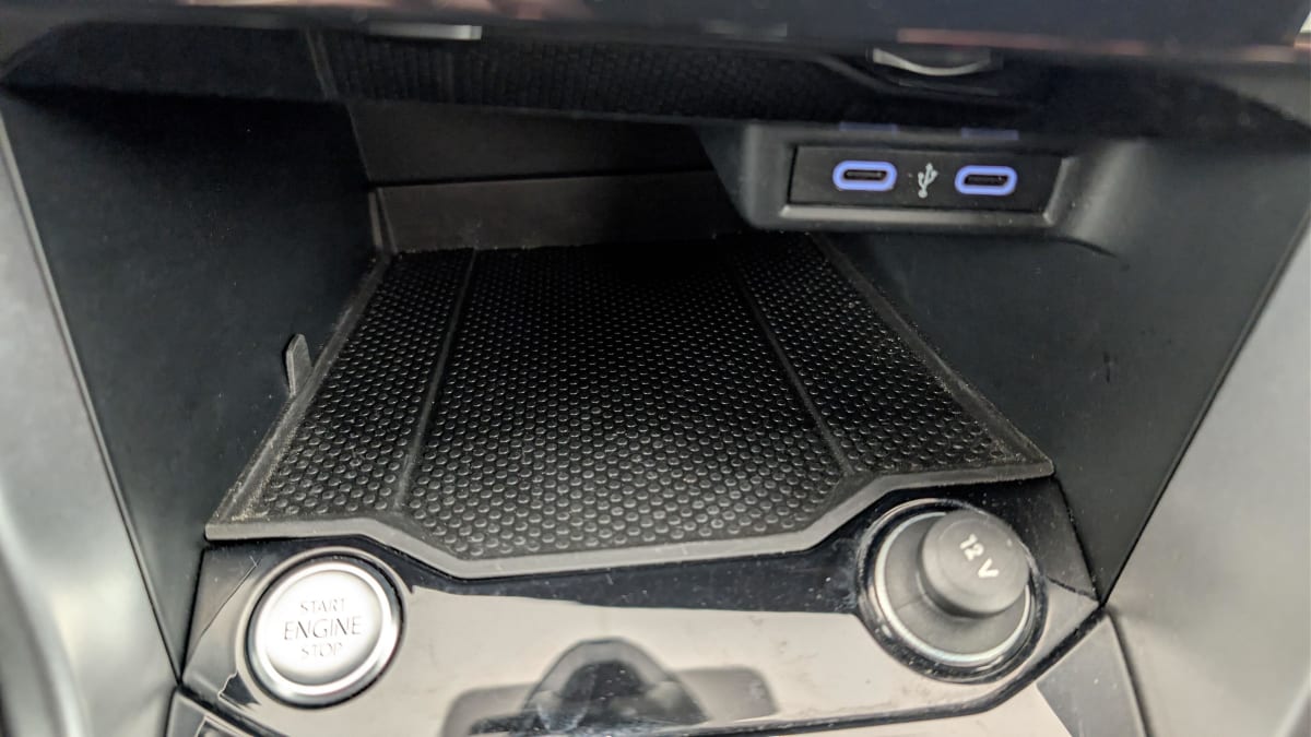 Volkswagen T-Roc - Image 21