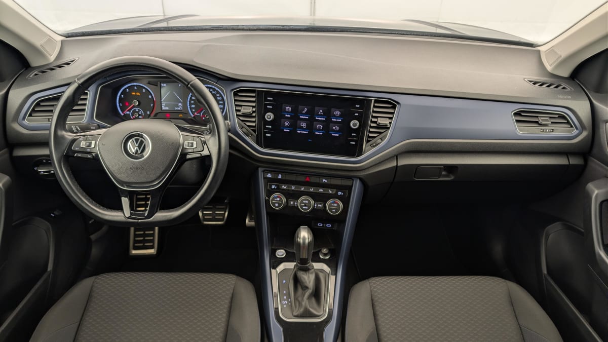 Volkswagen T-Roc - Image 13