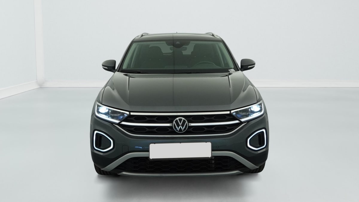 Volkswagen T-Roc - Image 2