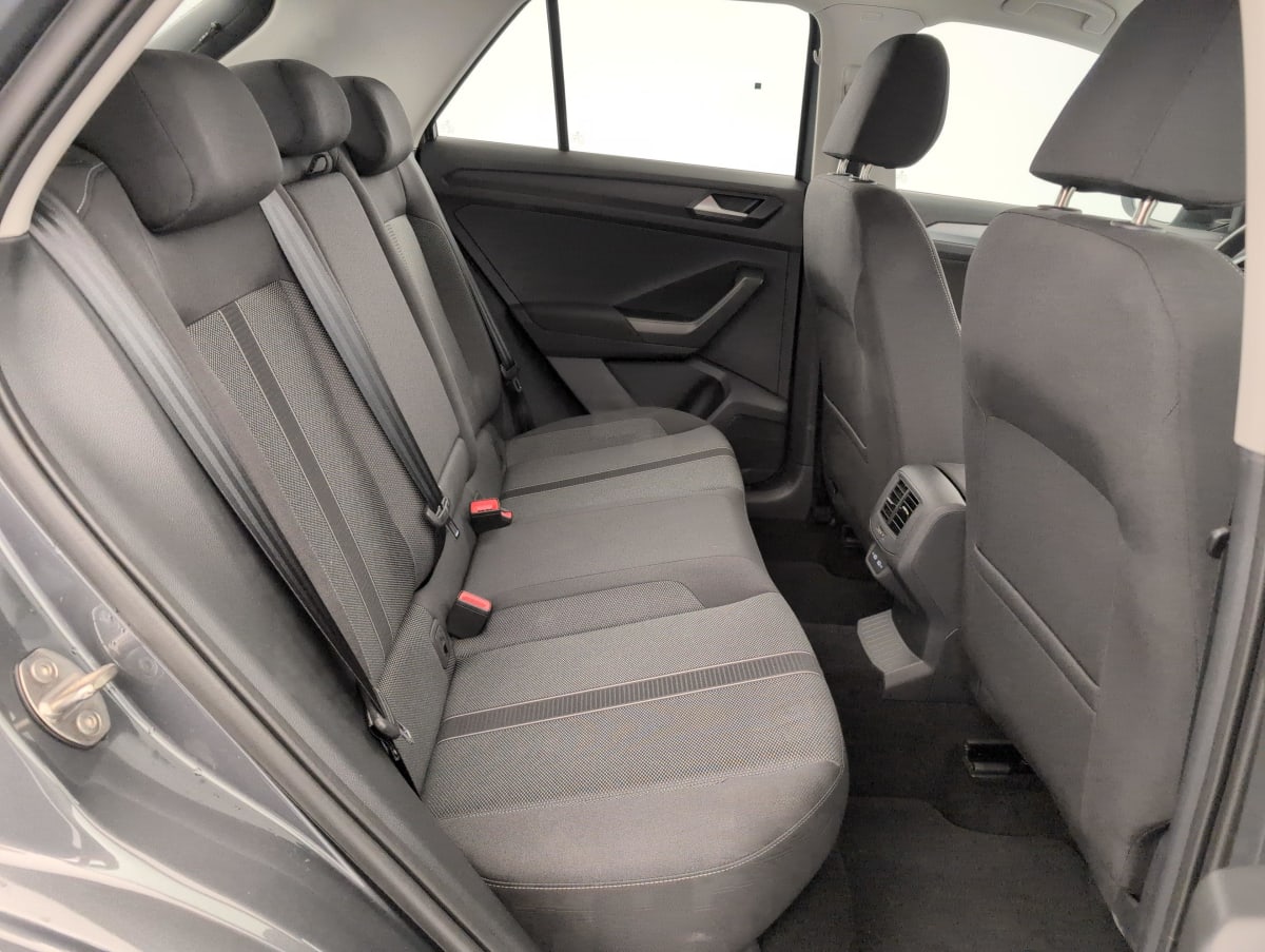 Volkswagen T-Roc - Image 10