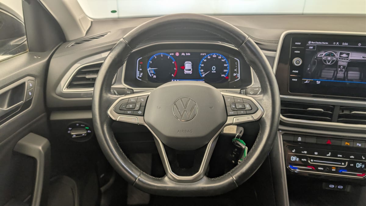 Volkswagen T-Roc - Image 14
