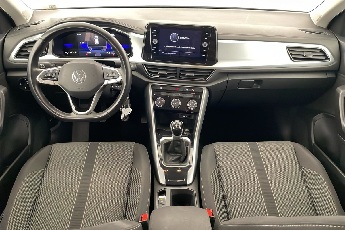 Volkswagen T-Roc - Image 13
