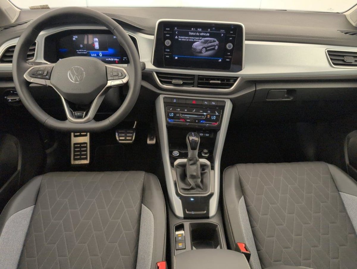 Volkswagen T-Roc - Image 13